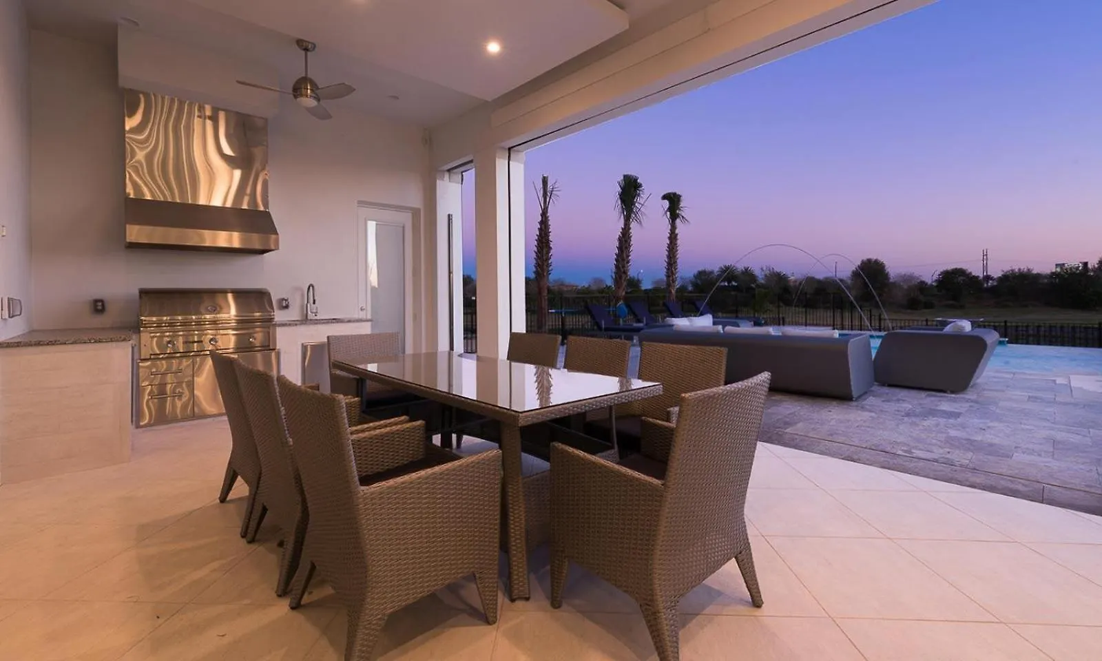 Infinity Pool 11 Bdrm Oasis With Golf Views At Reunion Holiday home *