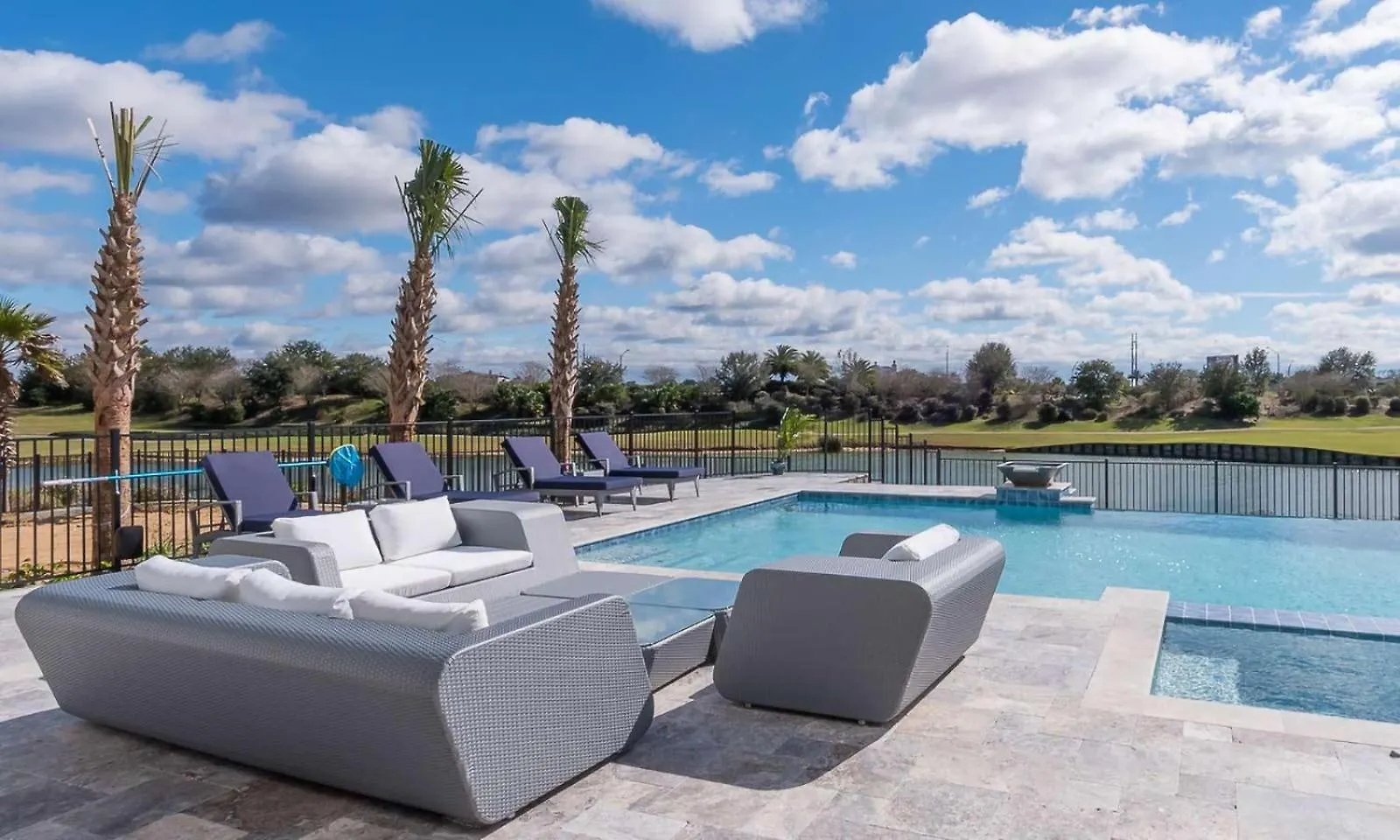 Infinity Pool 11 Bdrm Oasis With Golf Views At Reunion Holiday home *