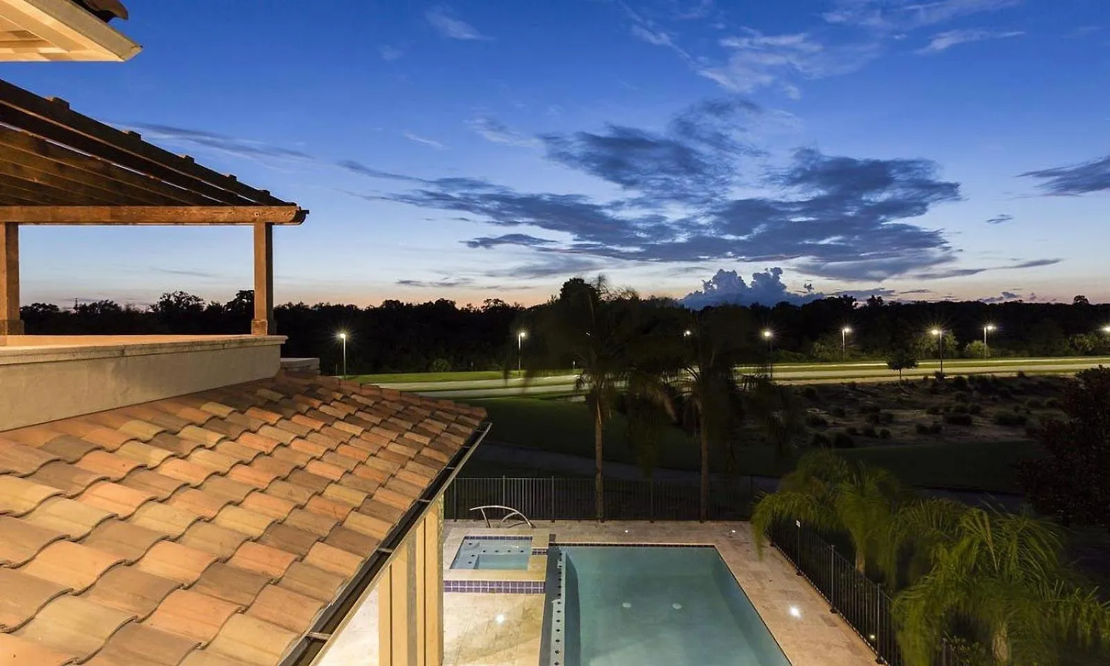 Delightful 6 Bdrm Haven With Theater At Reunion