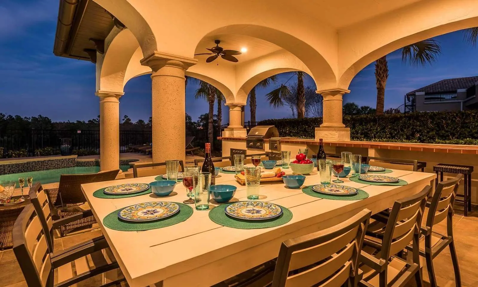 Spacious Sleek 6 Bdrm On Golf Course At Reunion Holiday home *