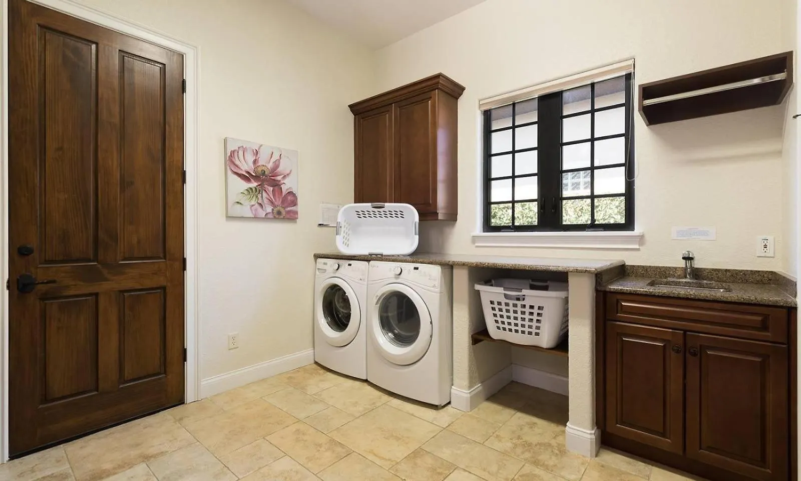 Spacious Sleek 6 Bdrm On Golf Course At Reunion Holiday home *