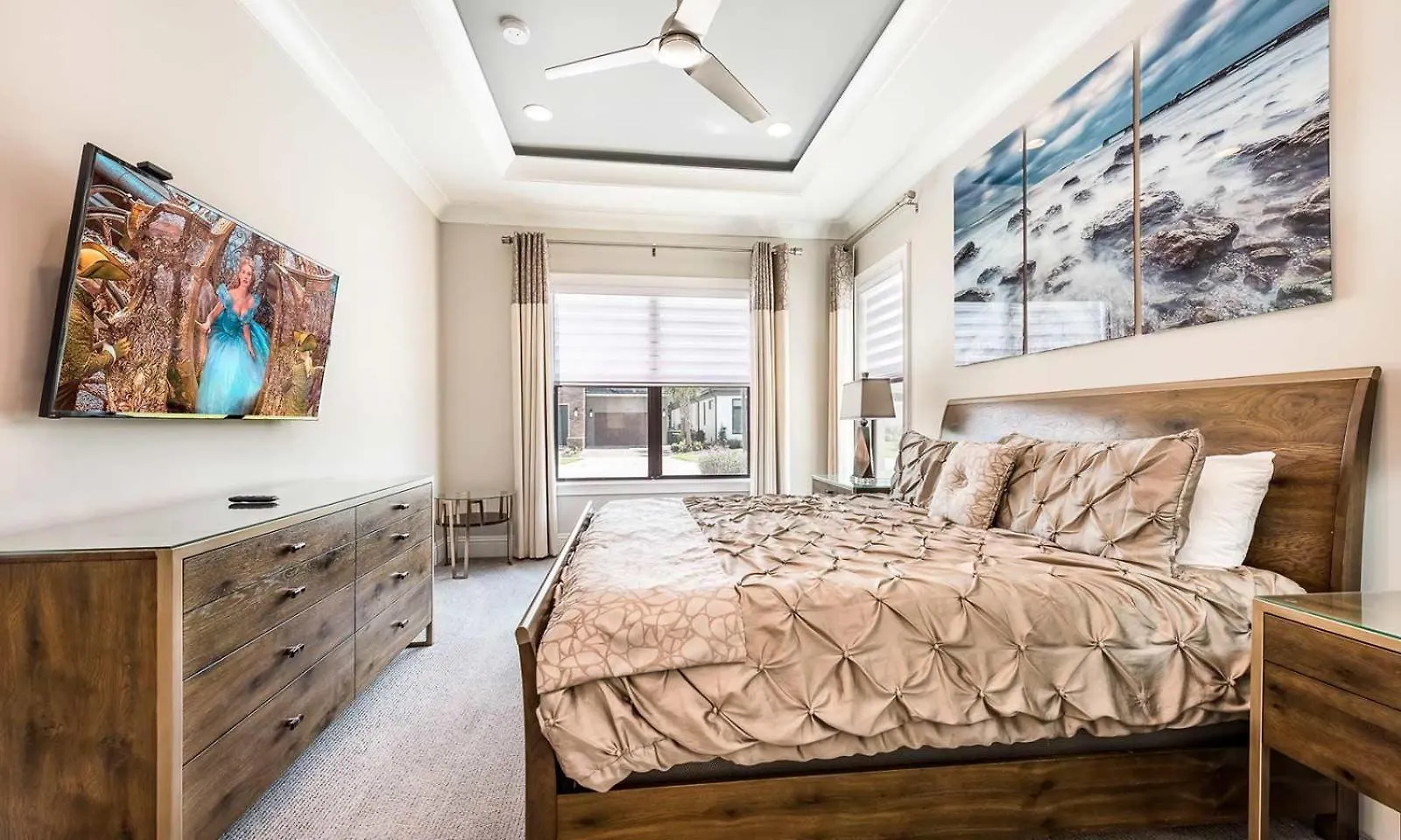 Luxury 6 Bdrm Retreat With Gaming Loft Area At Reunion Holiday home *