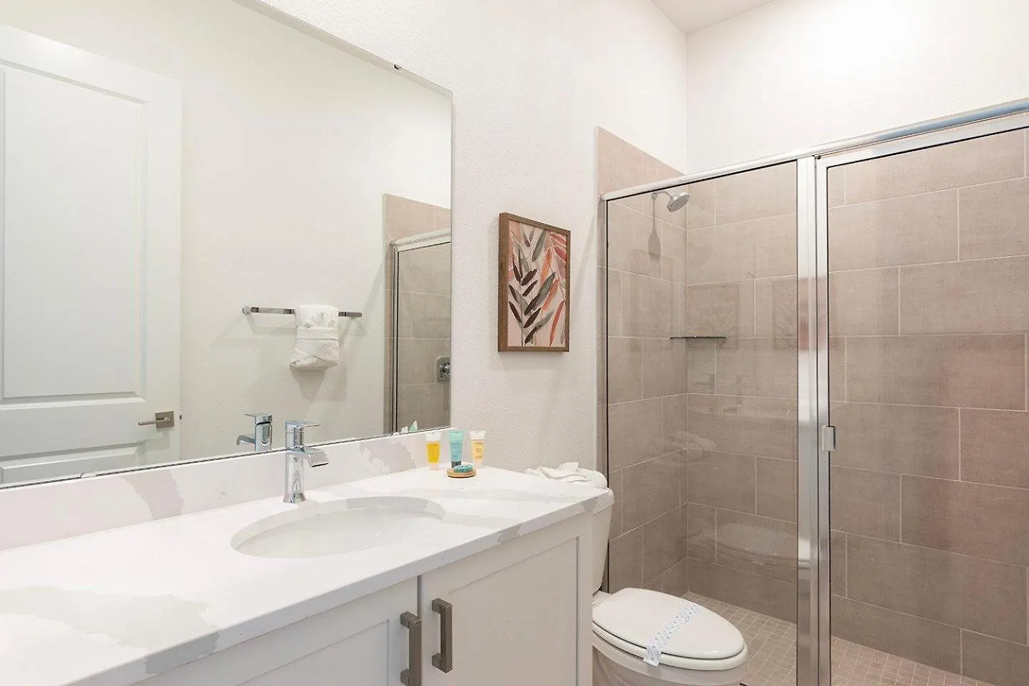 W451j - Glamorous Getaway With Themed Bedrooms At Reunion *