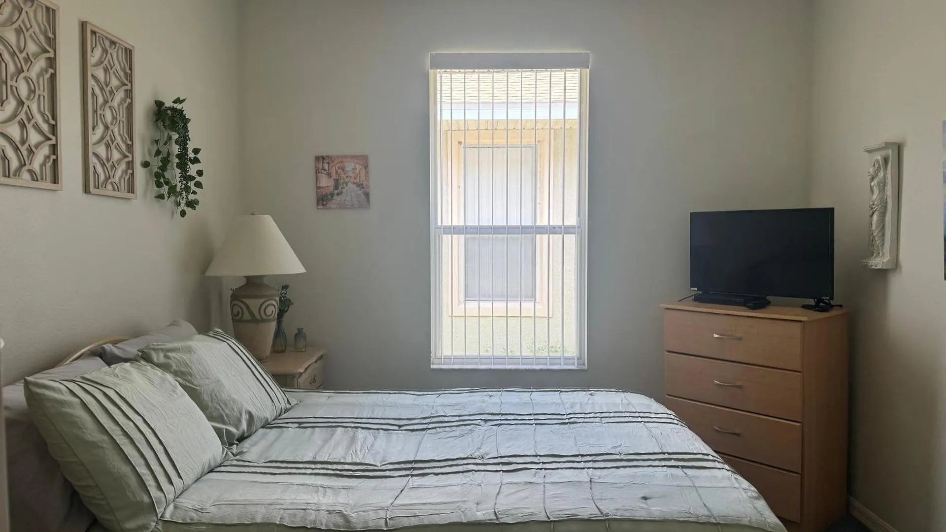 Shrek's Hideout! - 5 Min From Disney! Holiday home