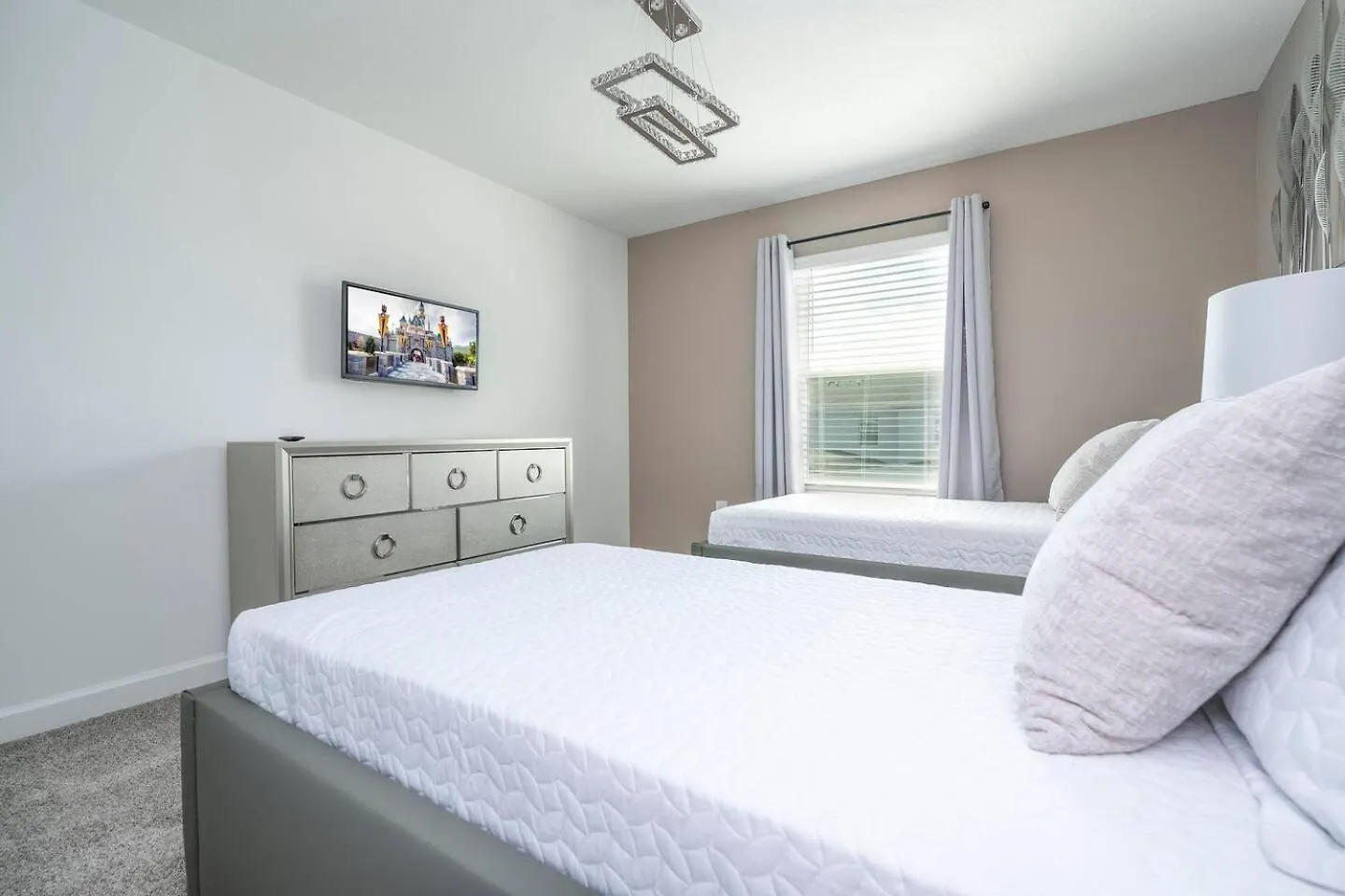 Fantastic Mickey House Waterpark Near 2572 Holiday home *