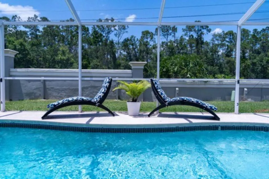 Beautiful Near Disney, Heated Pool, Bbq, 4 Bedrooms *