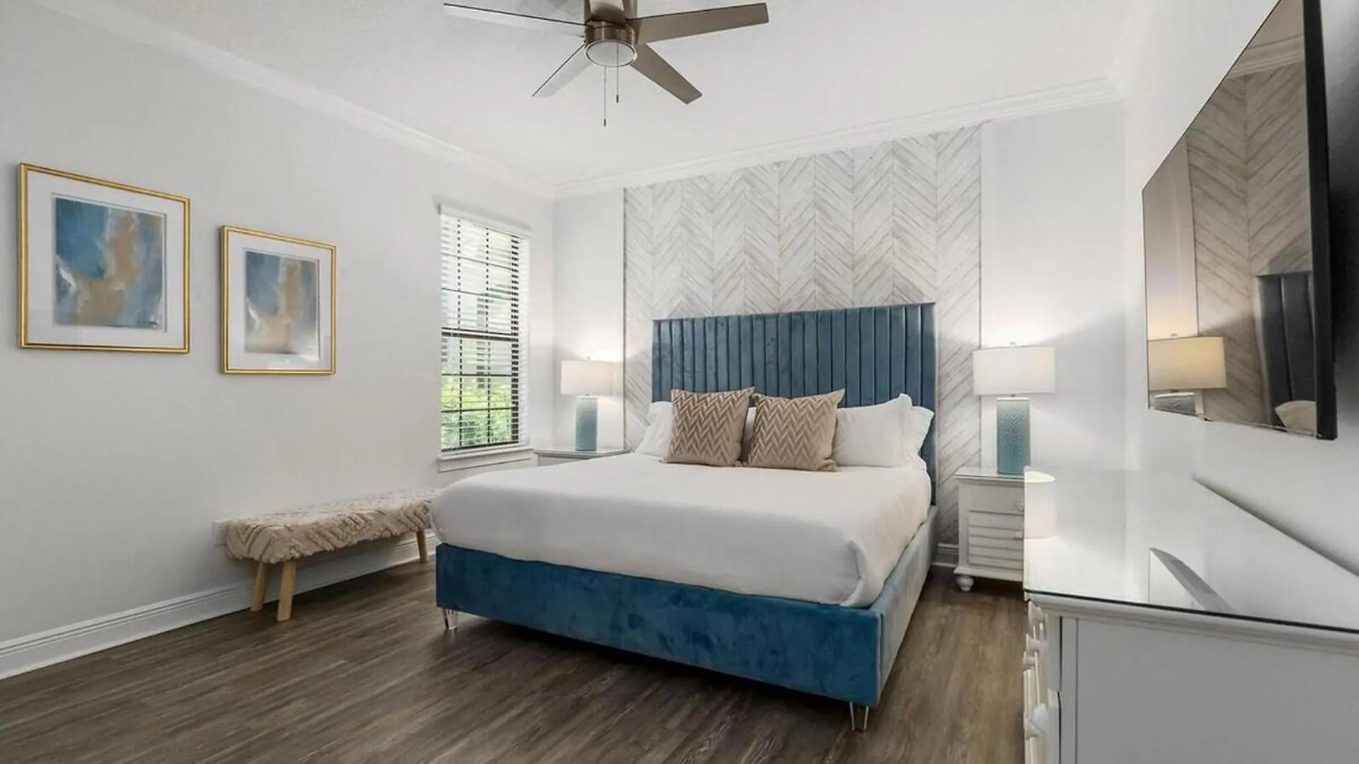 Castle Pines Court Retreat Holiday home *