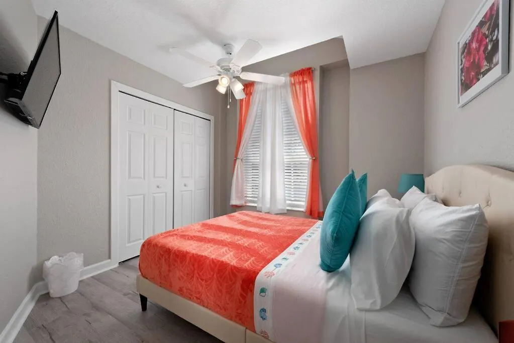 Holiday home Beautiful Near Disney, Heated Pool, Bbq, 4 Bedrooms Kissimmee