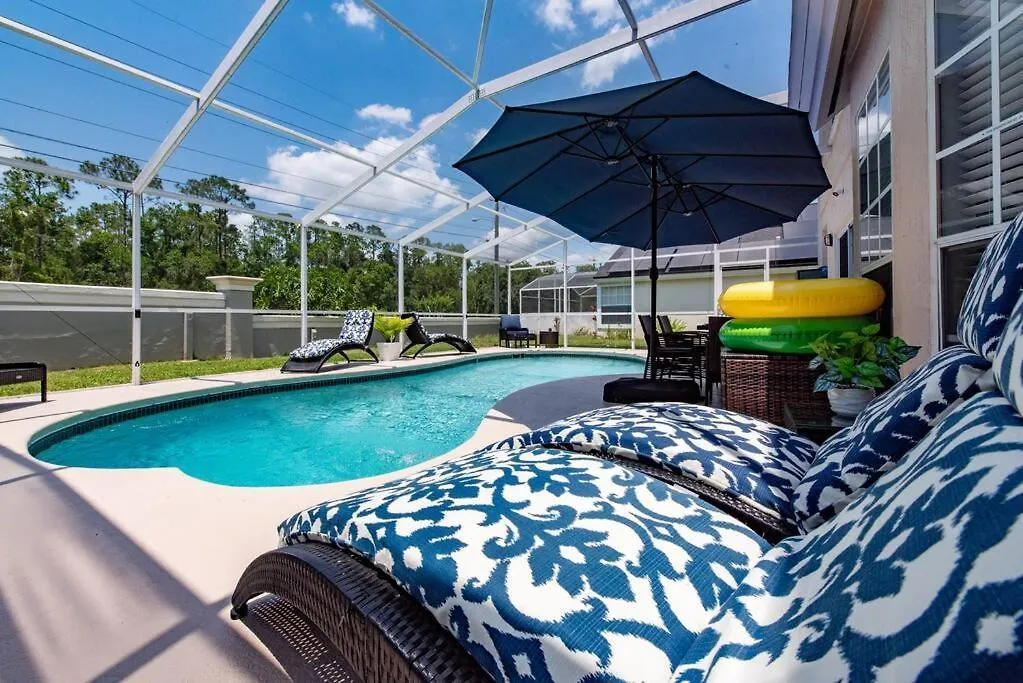 Beautiful Near Disney, Heated Pool, Bbq, 4 Bedrooms Holiday home Kissimmee