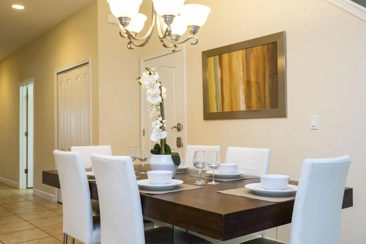 Holiday home 5br Near Private Pool Bbq Netflix Kissimmee