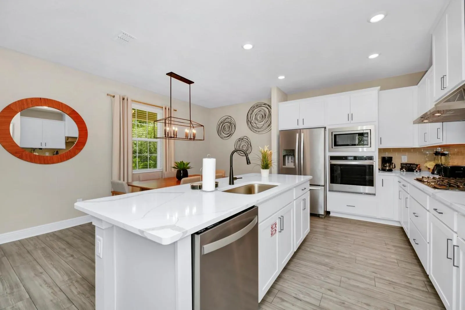 Holiday home Inviting Near With Encore Access By Rentyl - 7792sw