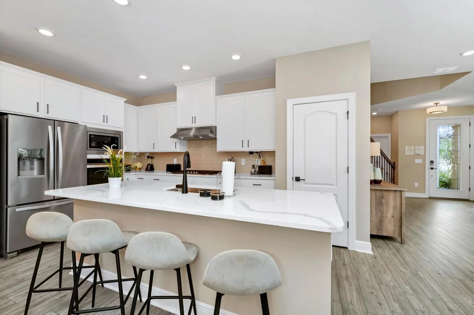 Holiday home Inviting Near With Encore Access By Rentyl - 7792sw *