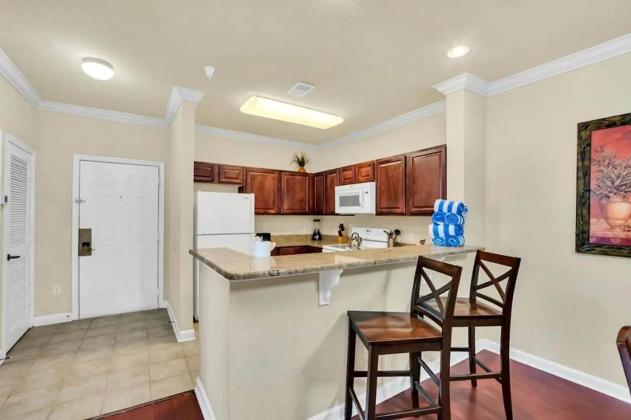 Family Friendly Poolside 15 Mins To Apartment *