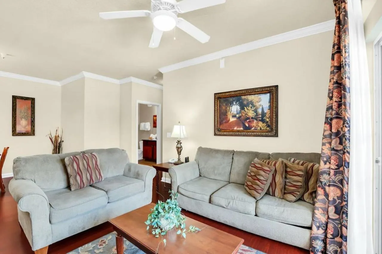 Apartment Family Friendly Poolside 15 Mins To