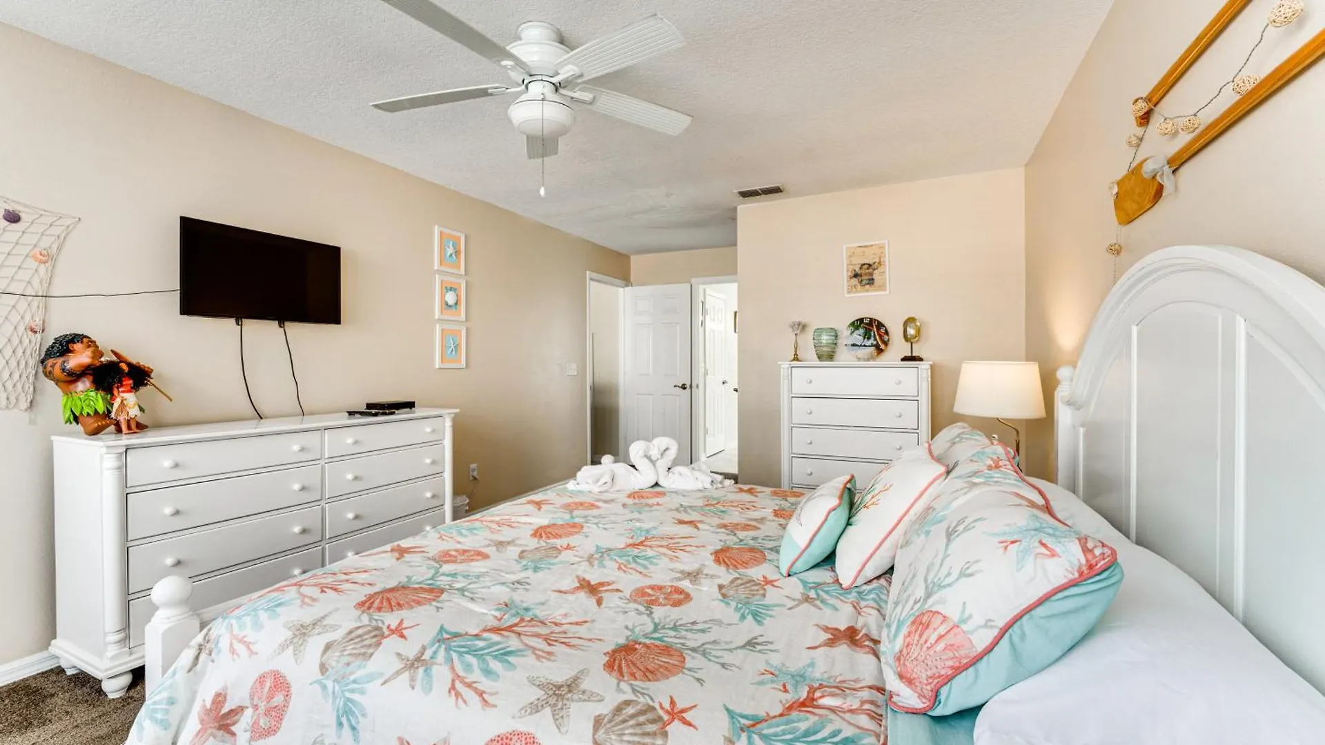 Disney-themed With Heated Pool, 10 Mi To Parks Kissimmee