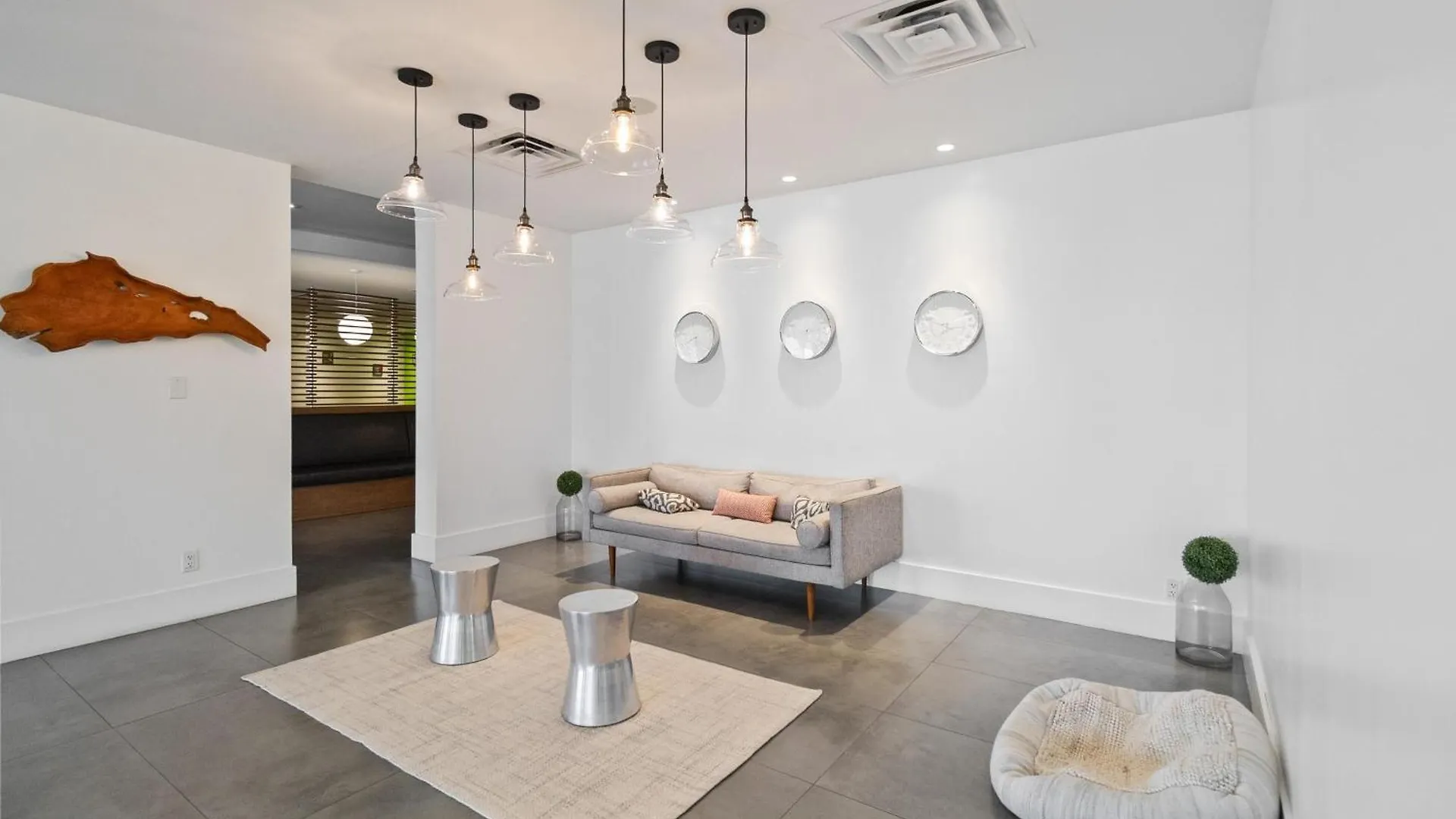 1-1 Condo-hotel With Double Bed And Community Pool Miles From Disney! アパート キシミー