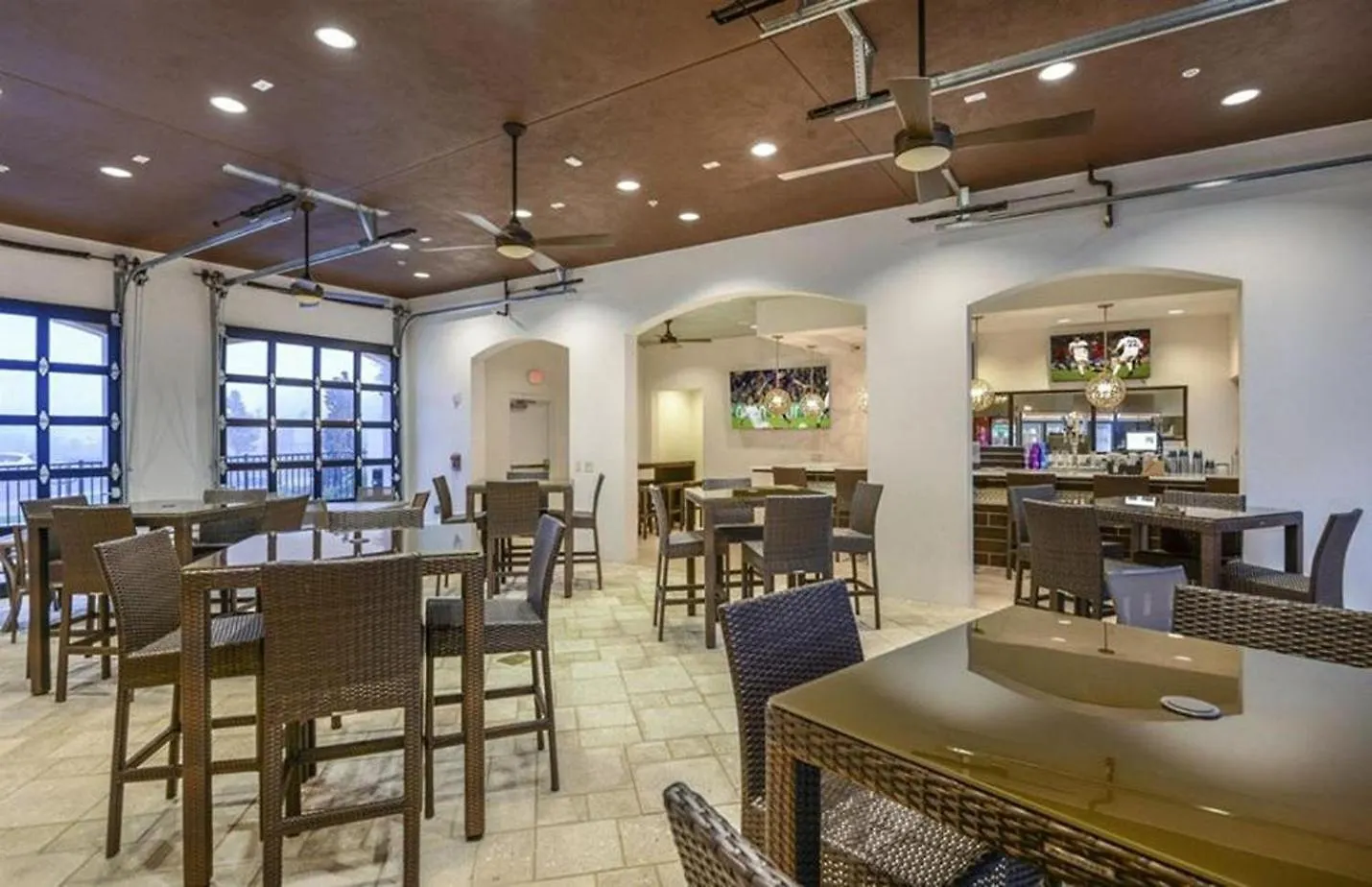 Holiday home Townhome Wprivate Pool & Bbq, Near