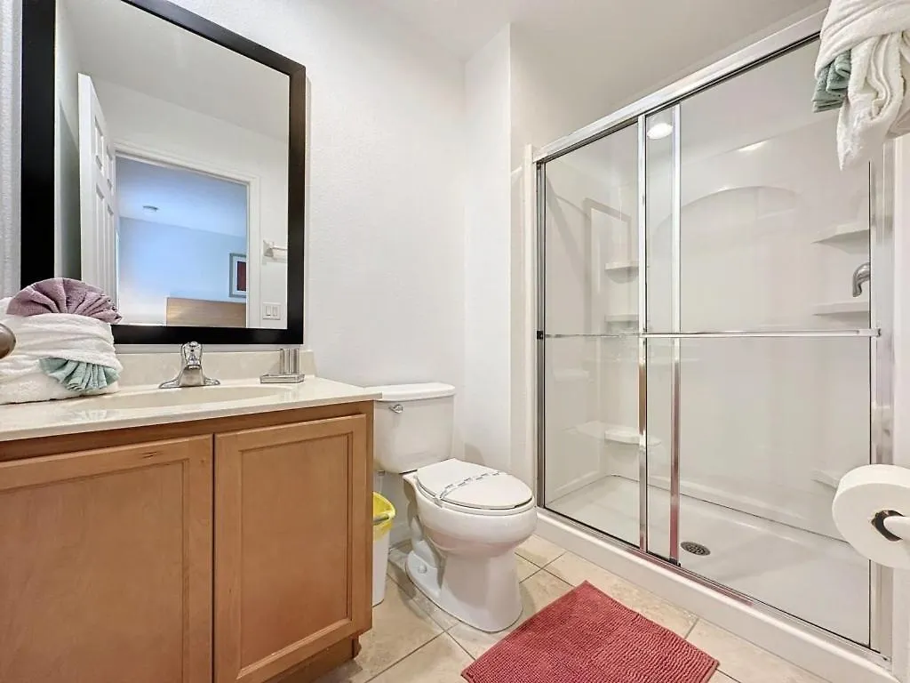 Amazing Townhouse Close To 2 Bed 2,5 Bath Townhouse * Kissimmee