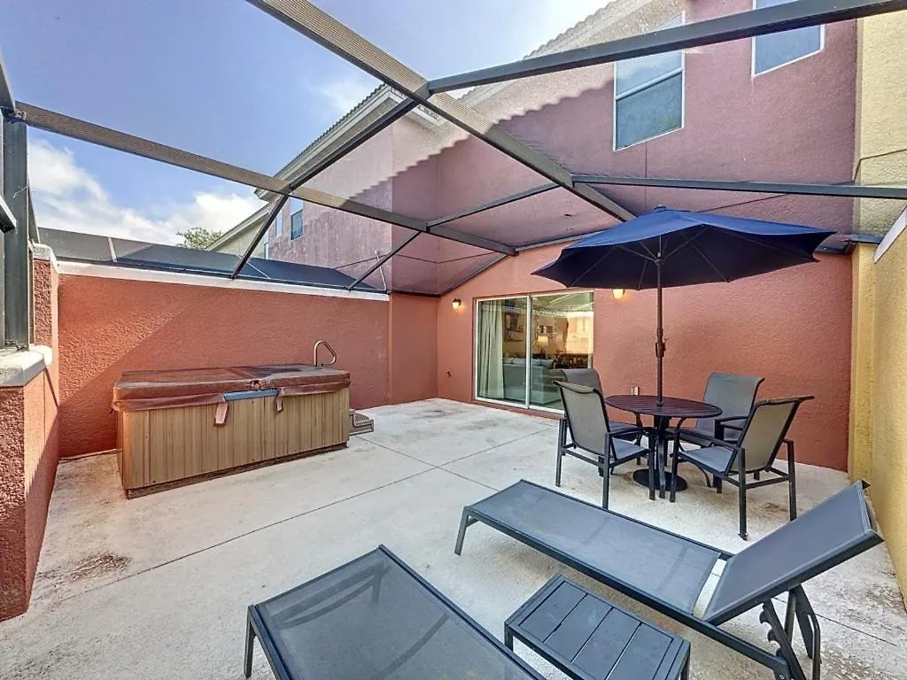 Amazing Townhouse Close To 2 Bed 2,5 Bath Townhouse Holiday home