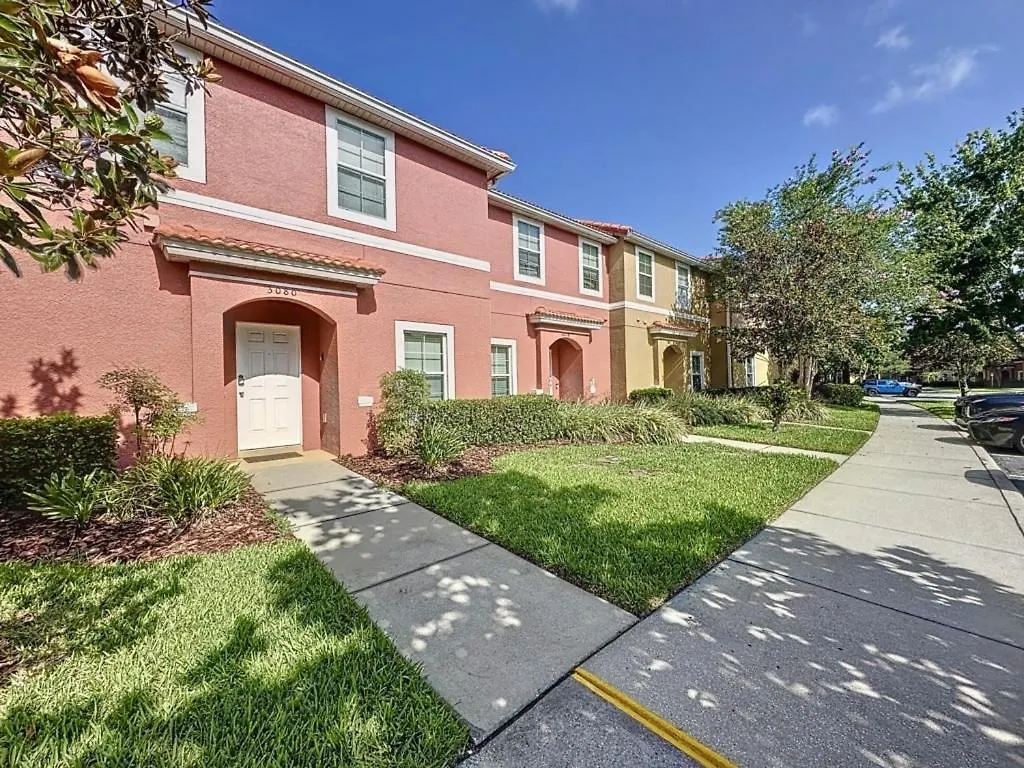 Holiday home Amazing Townhouse Close To 2 Bed 2,5 Bath Townhouse