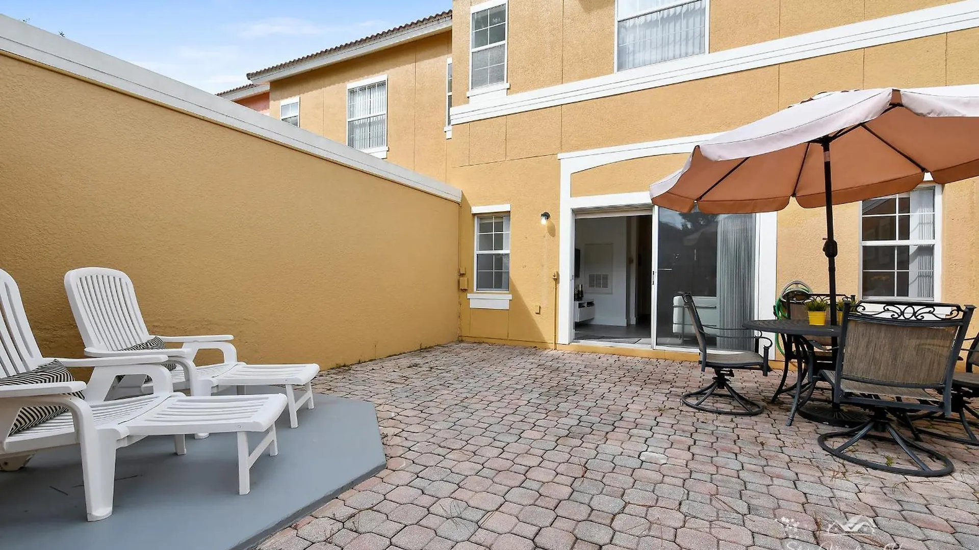 Holiday home 139pbd-svh Lovely New Townhome!