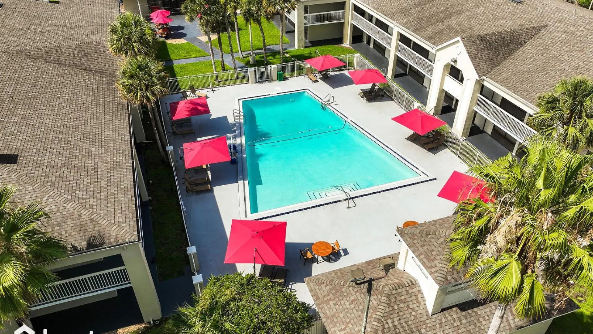 Amazing Private In Near Holiday home *