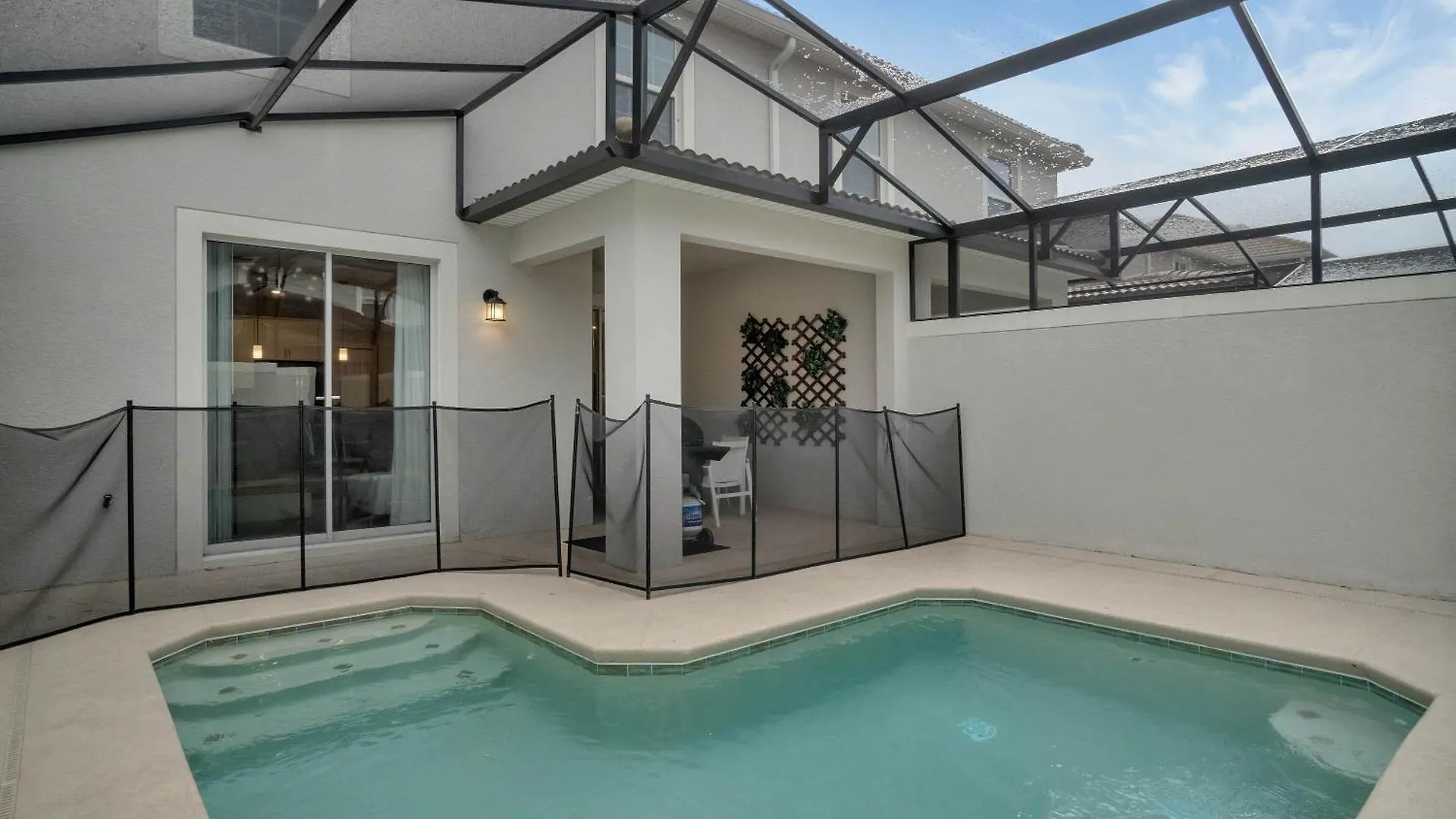 Holiday home 4 Bedrooms- 3 Bathrooms - Storey 4819 Ds