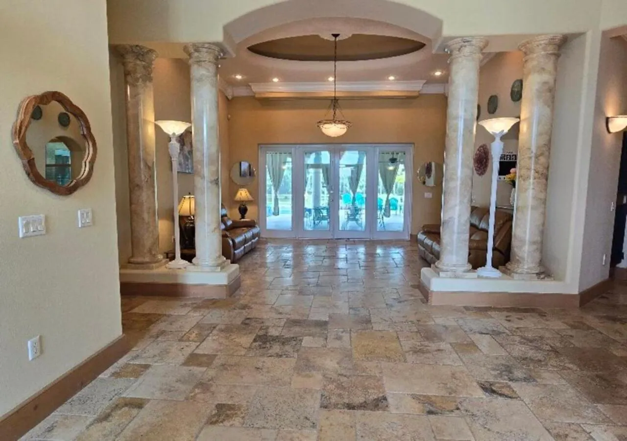 Stars Manor-disney-universal-pool-22people Villa