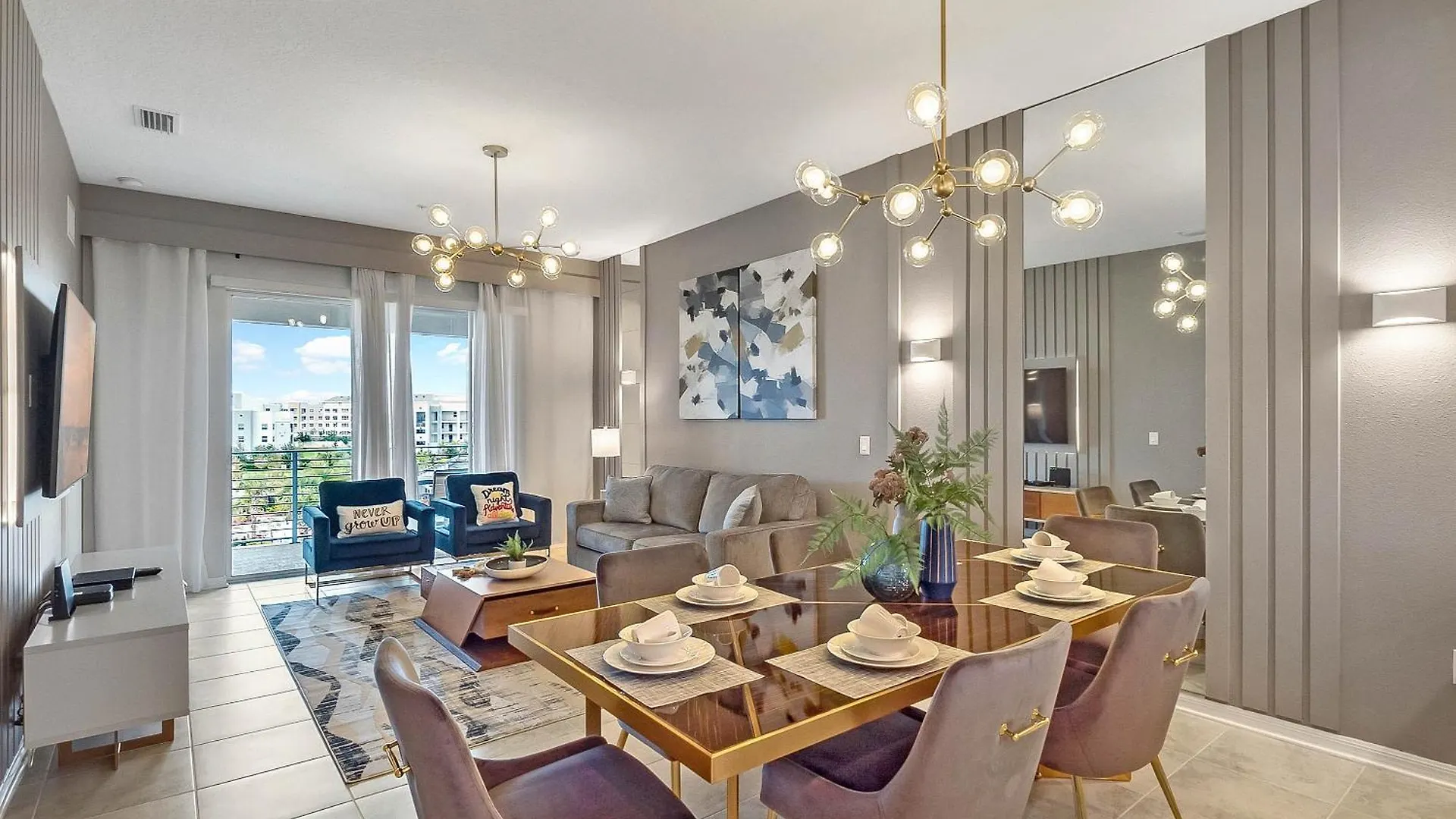 2 Bedrooms - 2 Bathrooms - Storey 3150-404 Pc Apartment *