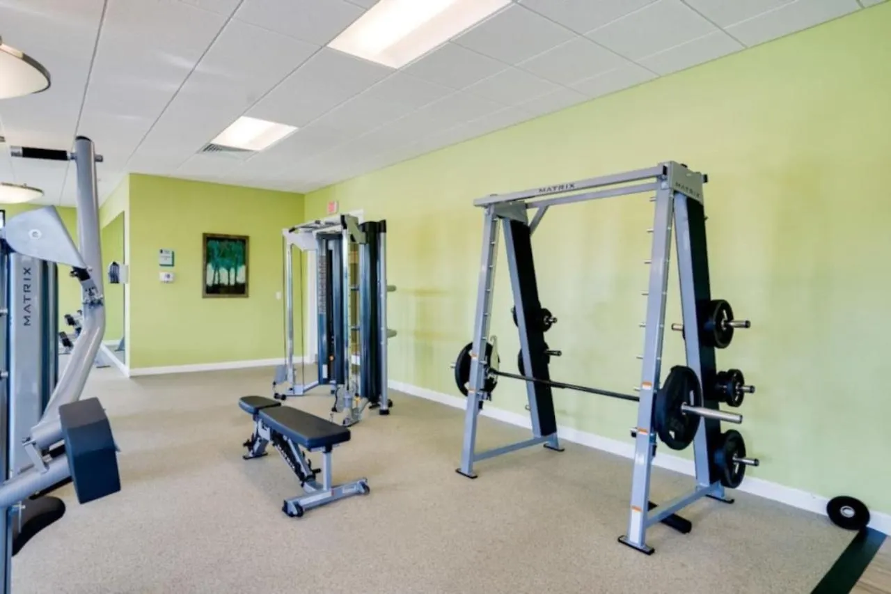 6 Bedroom 5 Bathroom Storey 4770kc * Kissimmee