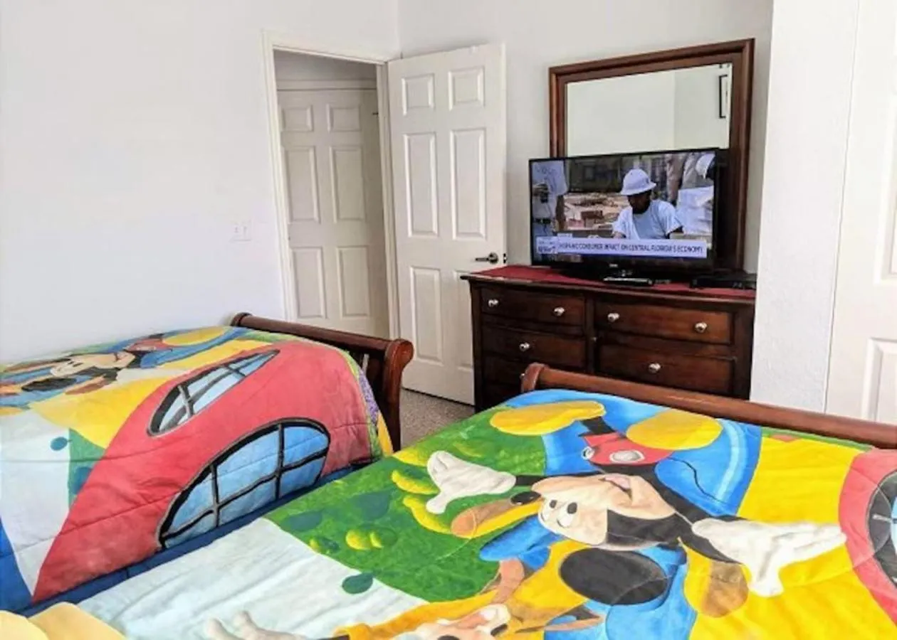 4 Bedroom 3 Bathroom At Seven Dwarfs 17-107 *