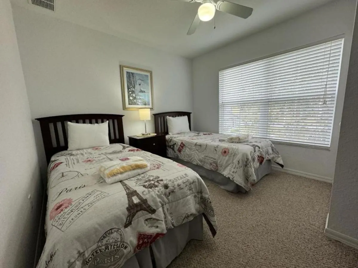 4 Bedroom 3 Bathroom At Seven Dwarfs 8-107 * Kissimmee