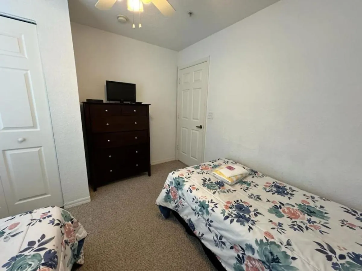 4 Bedroom 3 Bathroom At Seven Dwarfs 10-102 * Kissimmee