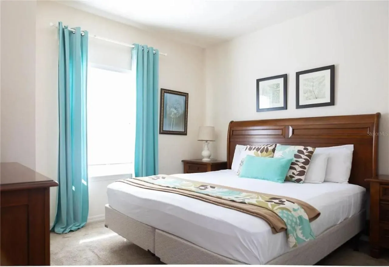 3 Bedroom 2 Bathroom Lucaya Village 15-103 Holiday home