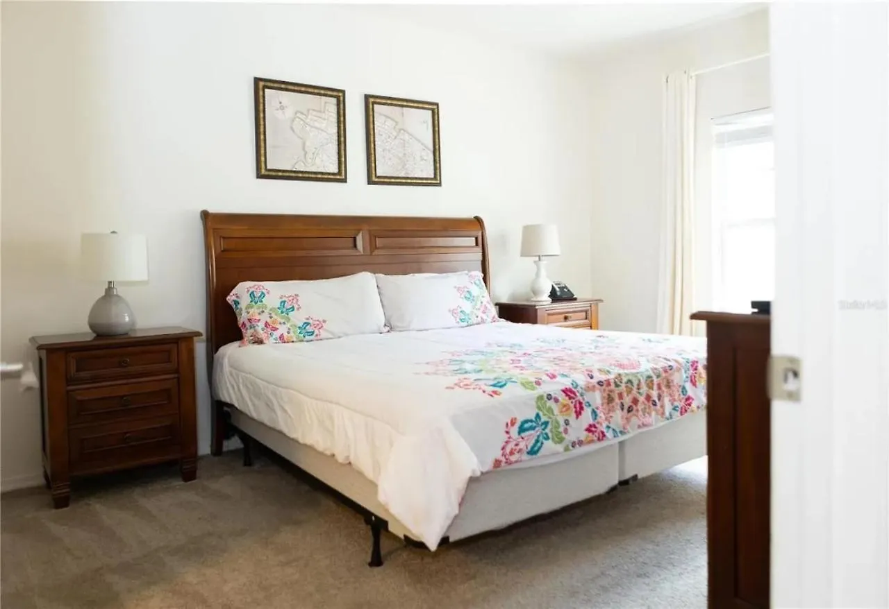 3 Bedroom 2 Bathroom Lucaya Village 15-103 Holiday home
