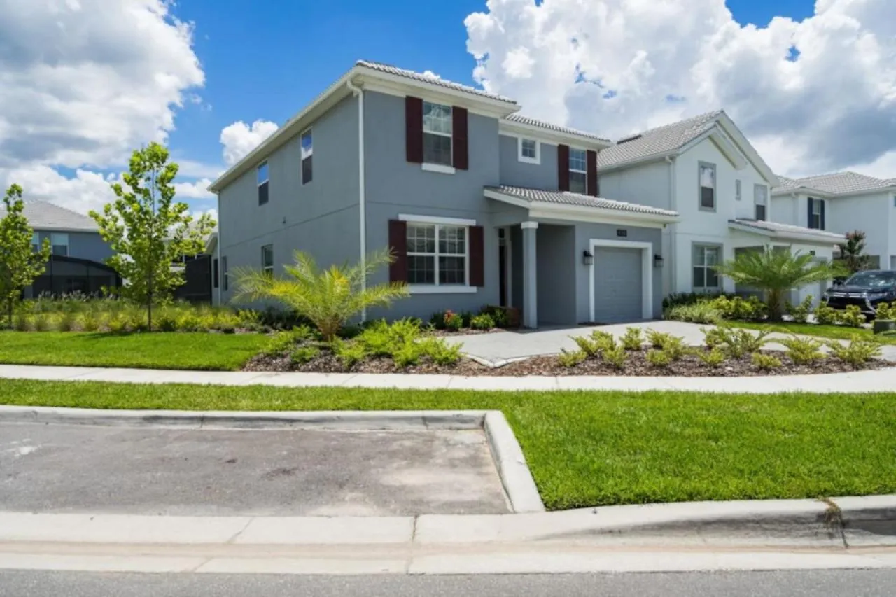 Casa vacanze 5 Bedroom 5 Bathroom Storey 4760kc *