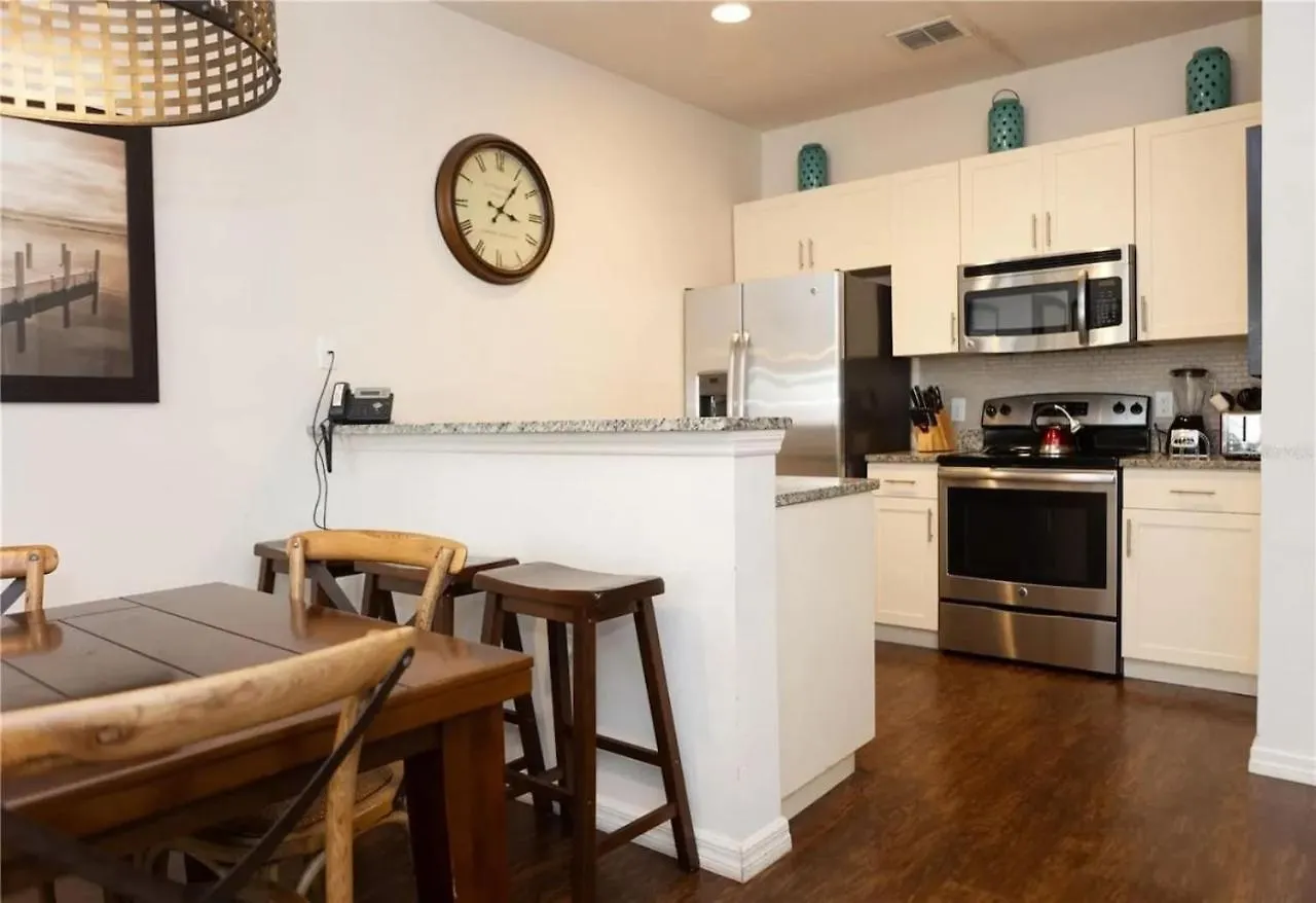 Holiday home 3 Bedroom 2 Bathroom Lucaya Village 15-103 *