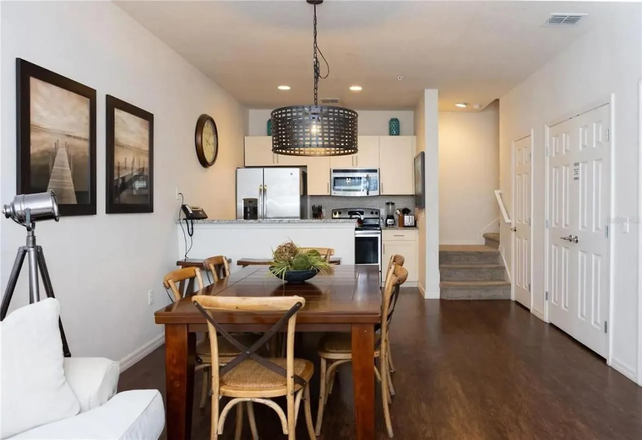 3 Bedroom 2 Bathroom Lucaya Village 15-103 Kissimmee