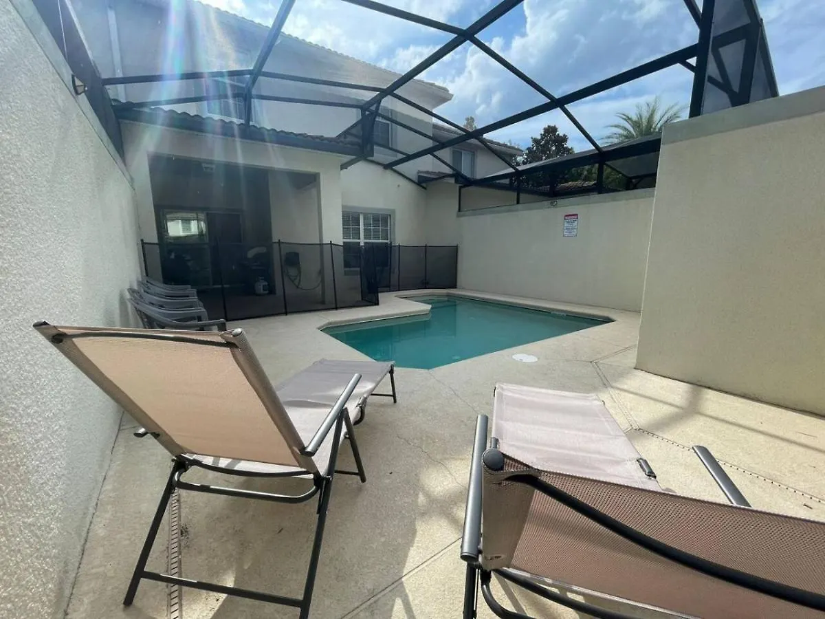 4 Bedroom 3 Bathroom Storey 4895ct Holiday home Kissimmee