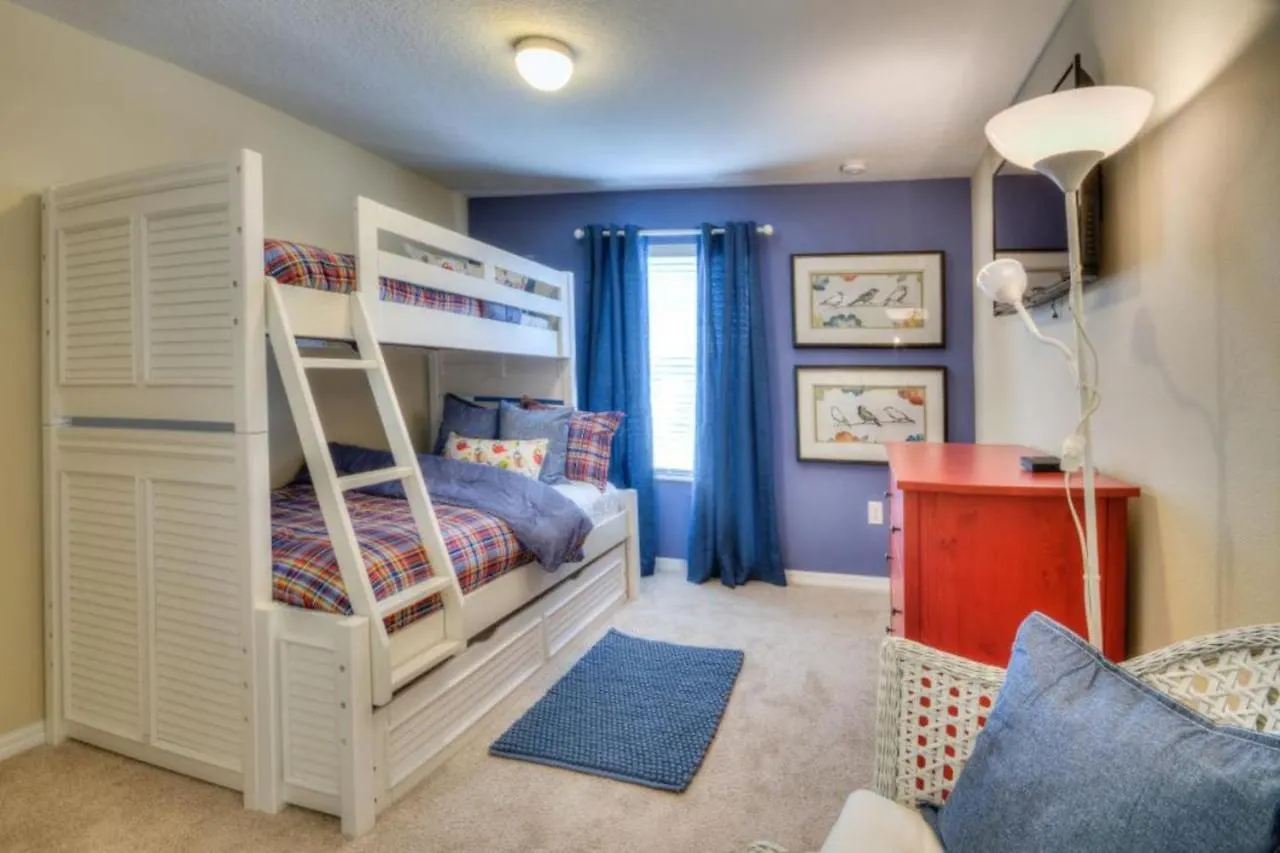 4 Bedroom 3 Bathroom Storey 4895ct Holiday home Kissimmee