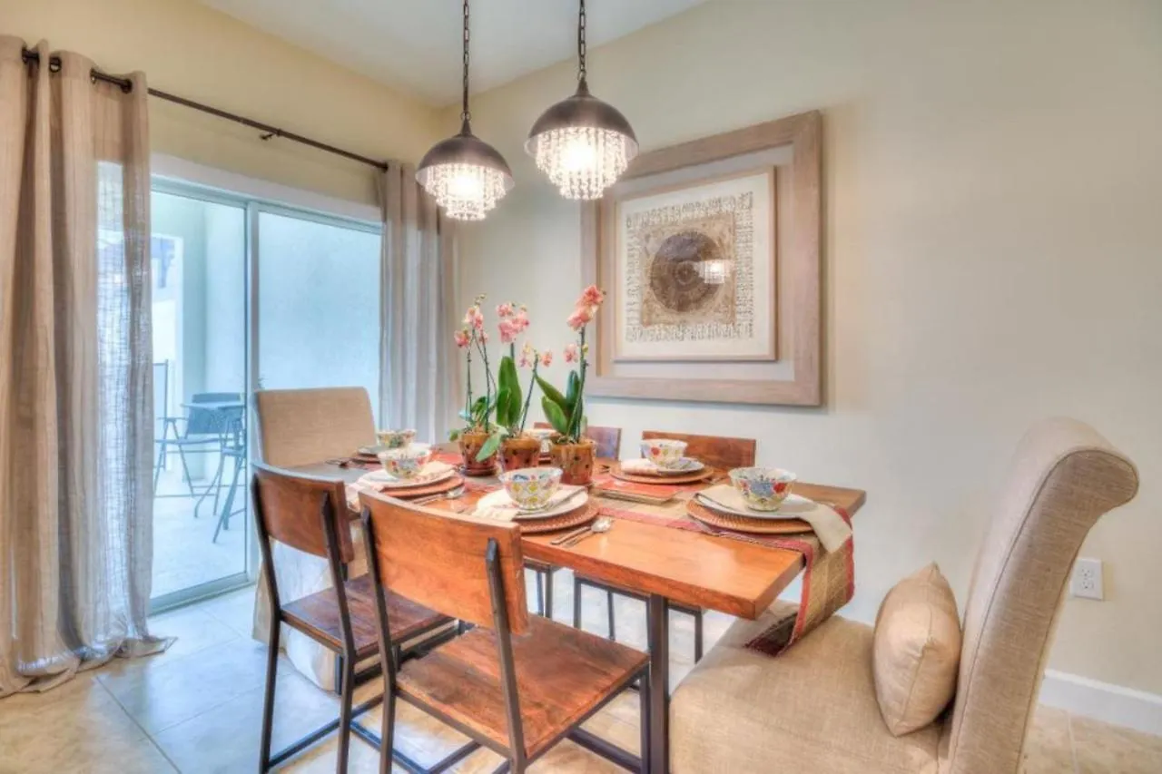 4 Bedroom 3 Bathroom Storey 4895ct *