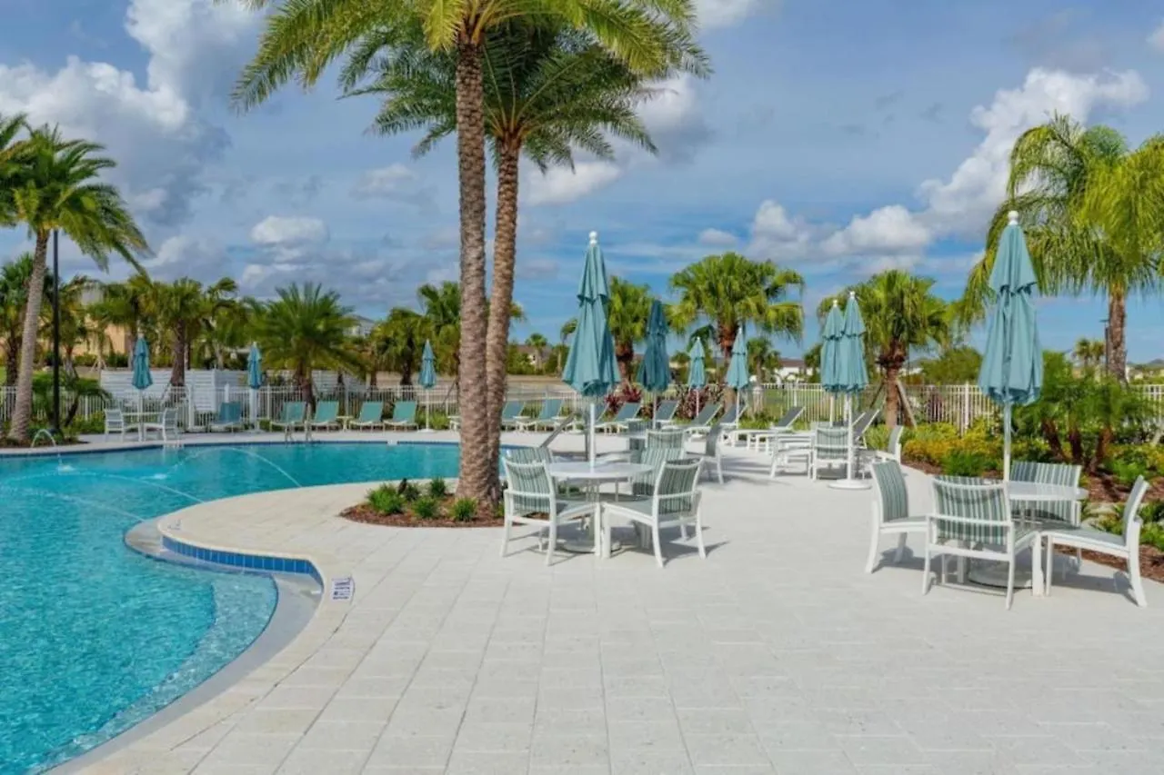 4 Bedroom 3.5 Bathroom Solara 9024em * Kissimmee