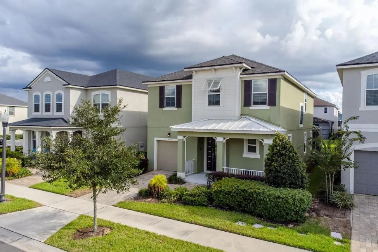 4 Bedroom 3.5 Bathroom Solara 9024em Holiday home Kissimmee