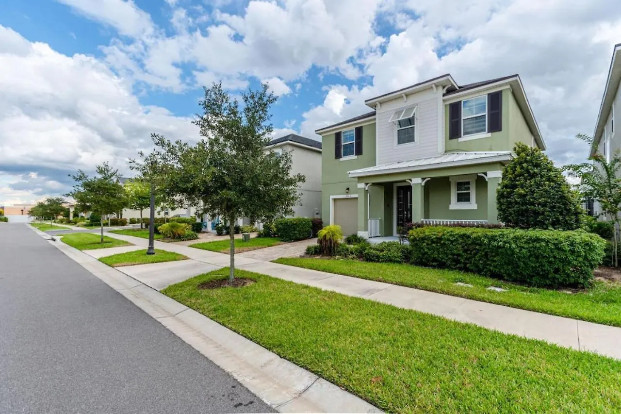 4 Bedroom 3.5 Bathroom Solara 9024em Holiday home Kissimmee