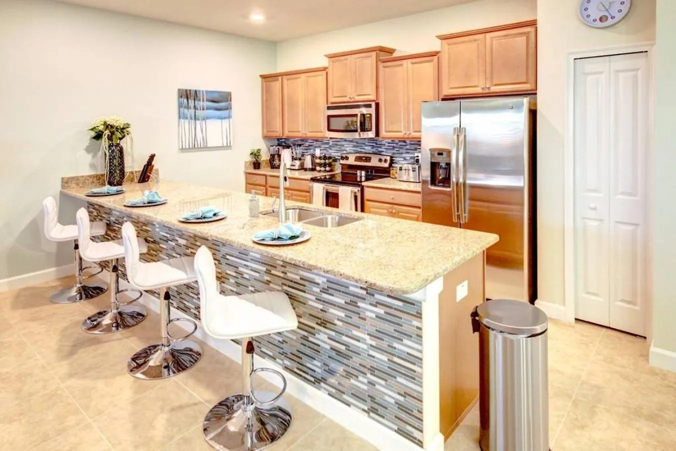 Storey 4b3b Town With Private Pool *