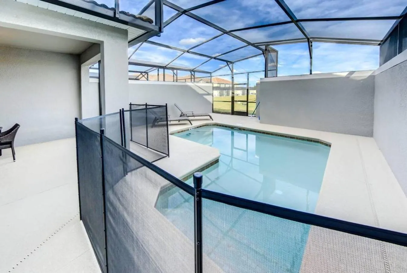 Storey 4b3b Town With Private Pool Holiday home *