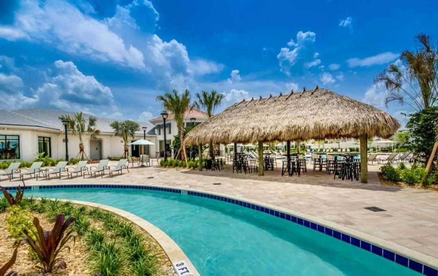 Spectacular 2 Bedroom In Spectacular Storey Community Next To Disney! *