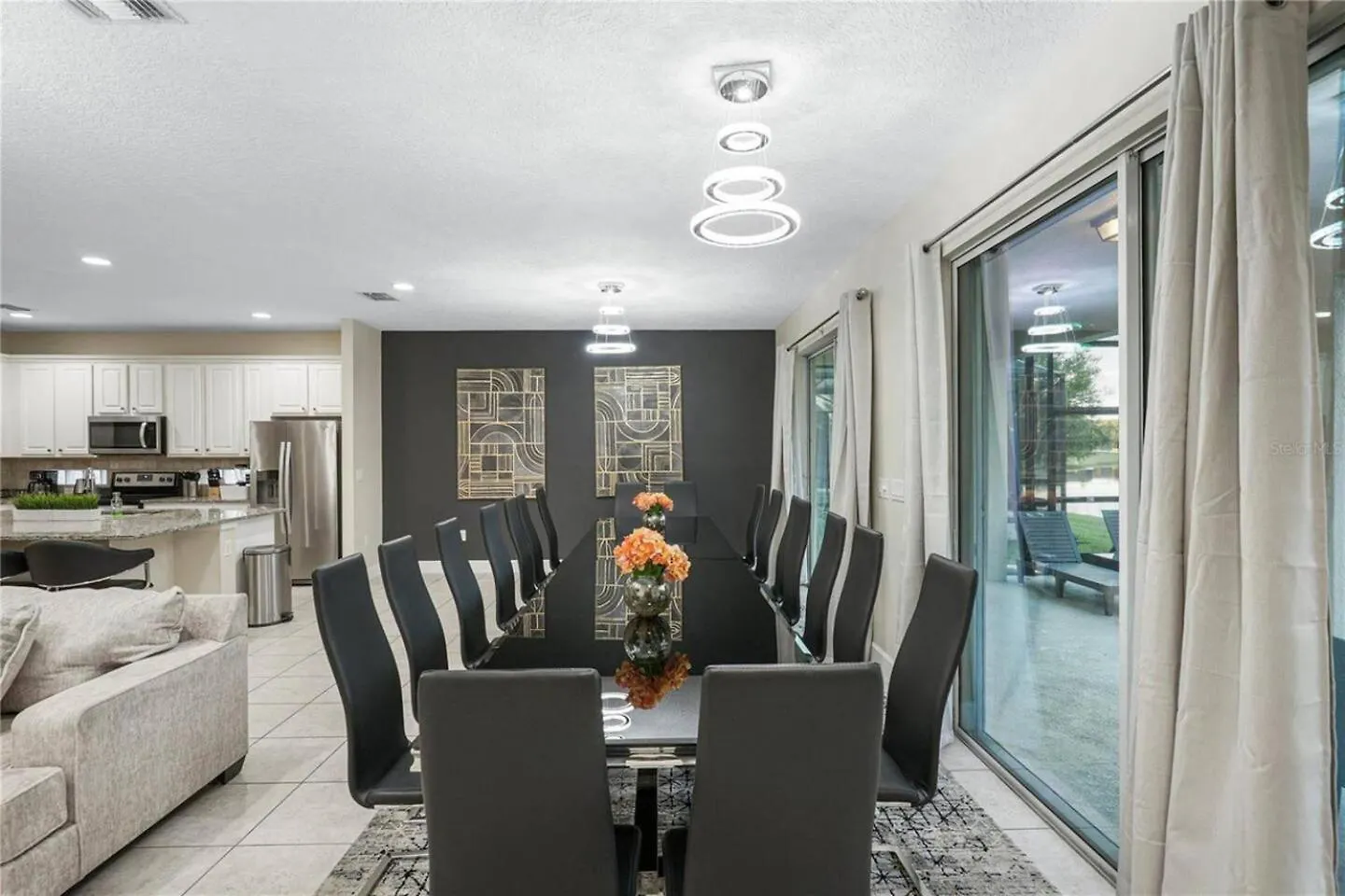 Holiday home Massive 10Br! Pool, Theater, Game Fun!