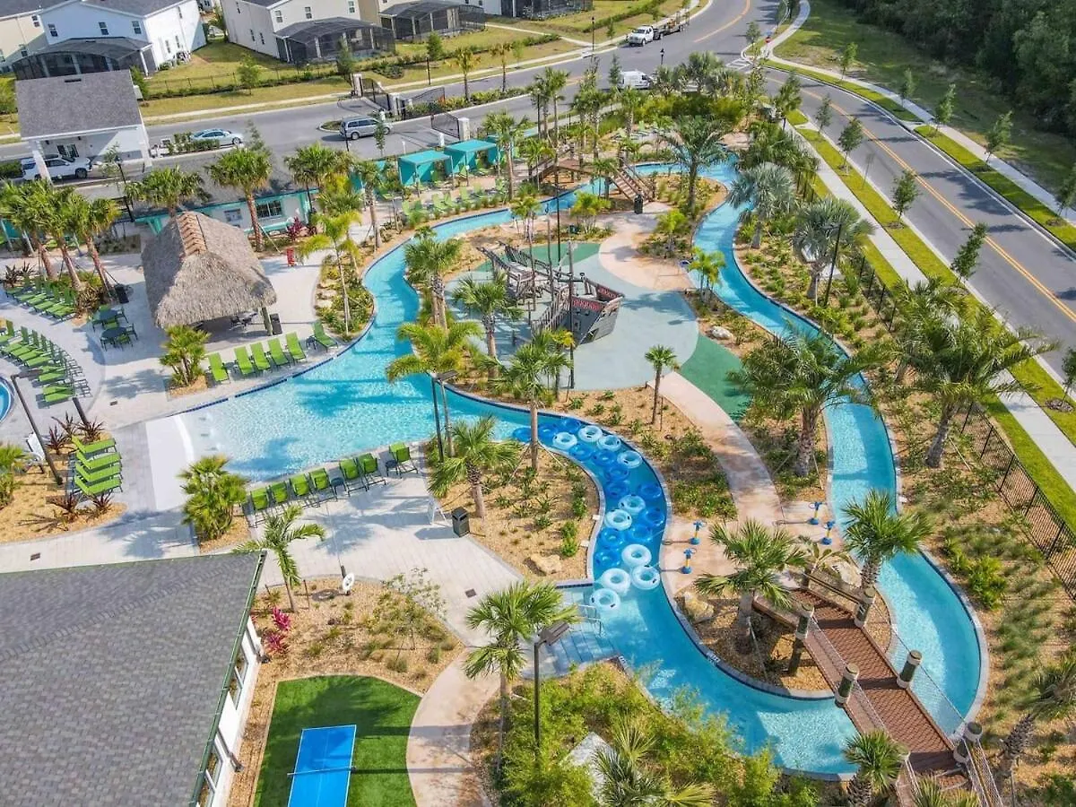 Terrific Thematic Lakeview 2b With 2 Clubhouses *