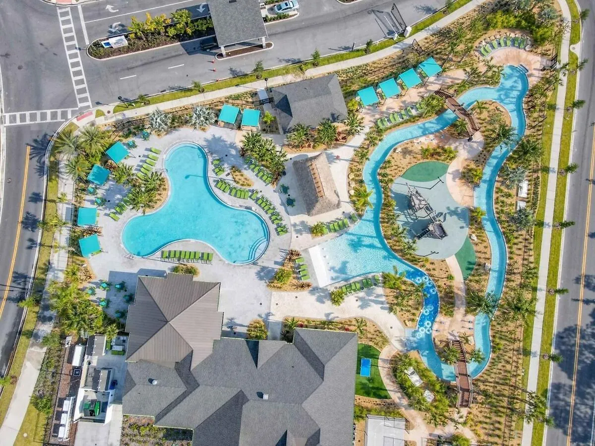 Terrific Thematic Lakeview 2b With 2 Clubhouses Kissimmee